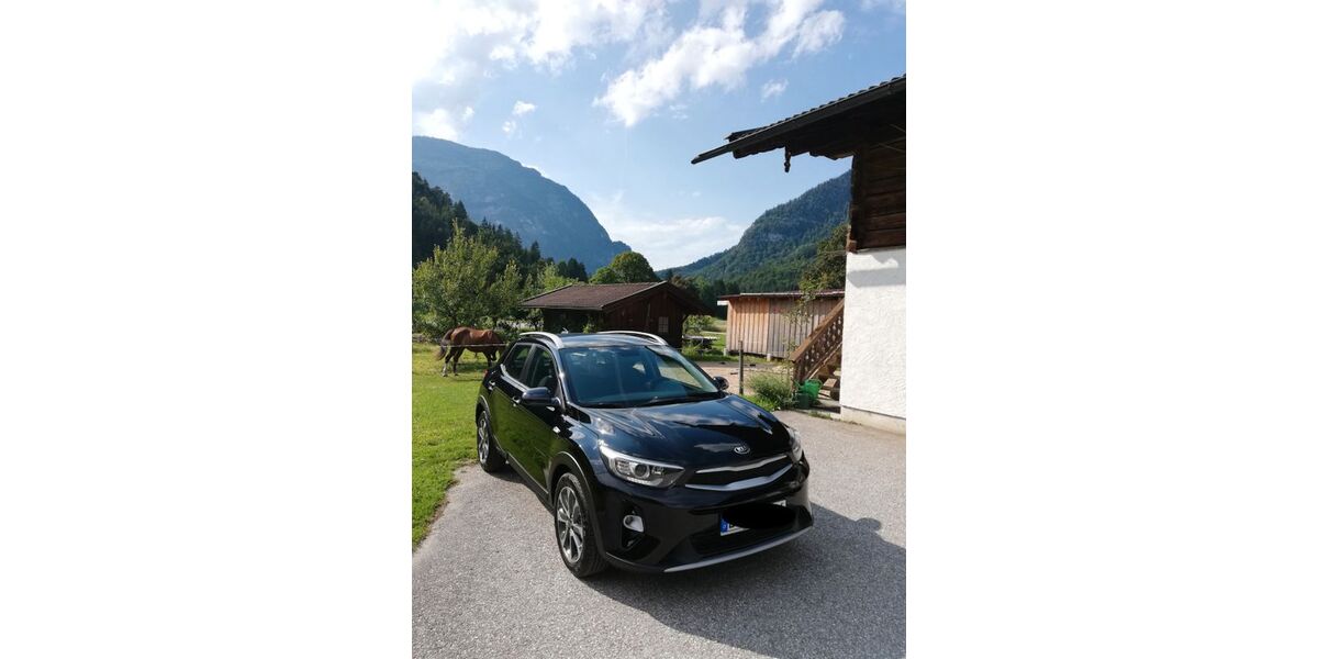 Kia Stonic 31.585 km 12.400 &euro; Schneizlreuth 83458