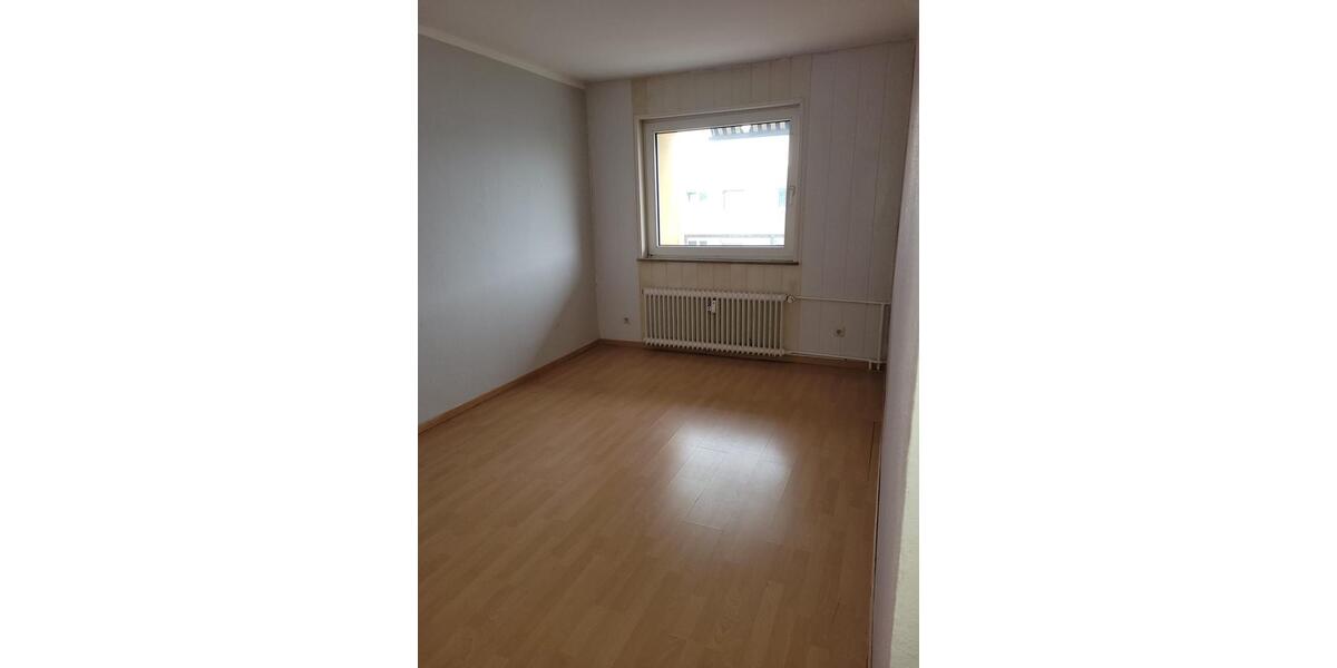 Etagenwohnung Stolzenau - 4 Zimmer, 90 m&sup2;, 125.000&euro; | Angebot:26249012