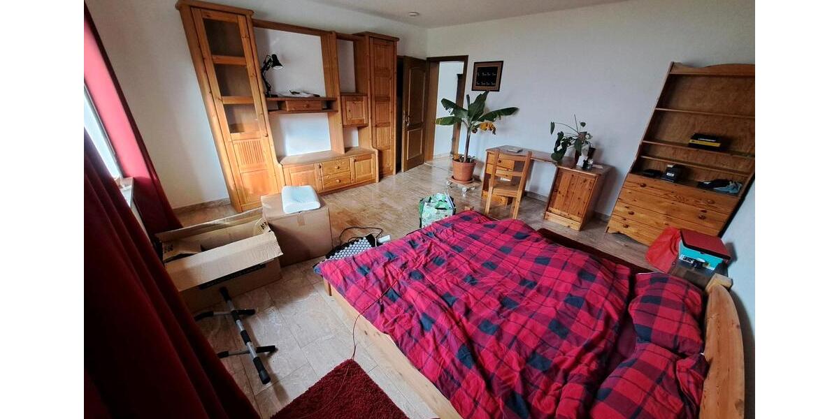 Etagenwohnung Konstanz Konstanz-Fürstenberg - 3 Zimmer, 90 m&sup2;, 525&euro; | Angebot:26219953