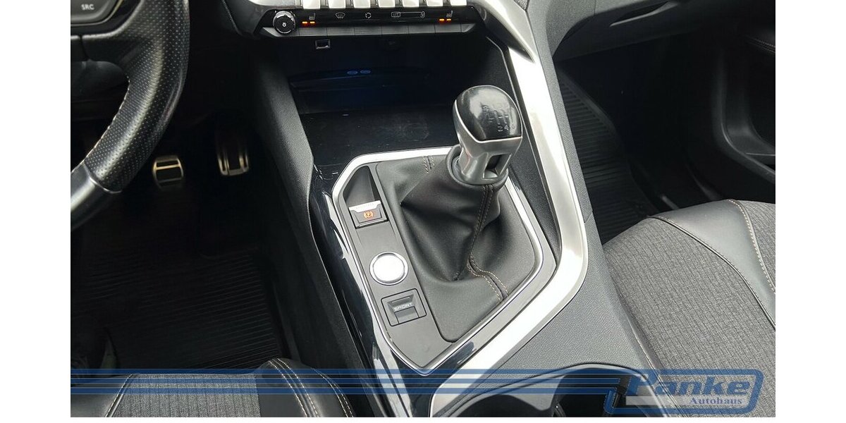 Peugeot 3008 2.0 BlueHDi Allure 150 FAP*360°*TotW*LED* 100.000 km 16.390 &euro; Berlin 13187