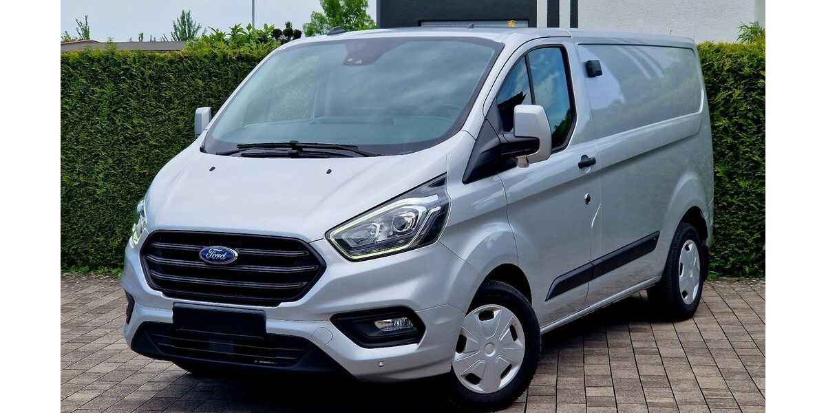 Ford Transit Custom 117.000 km 17.999 &euro; Bad Lippspringe 33175