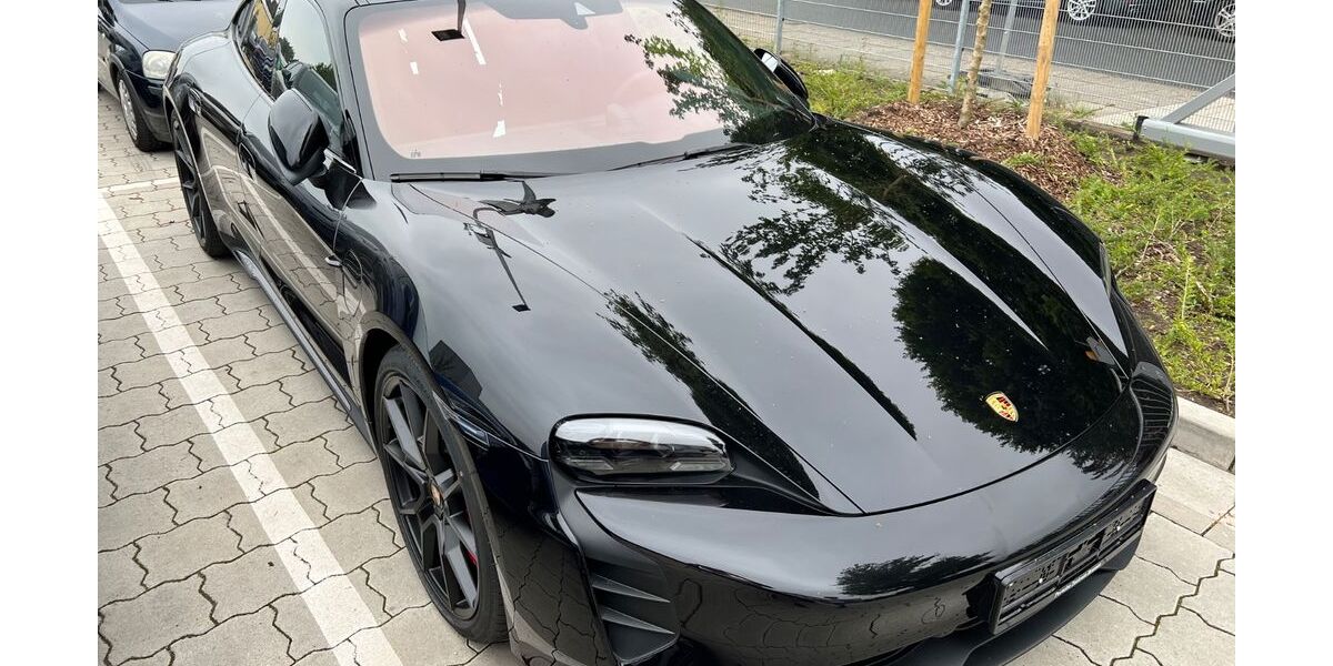 Porsche Taycan 13.500 km 104.911 &euro; Bremen 28279