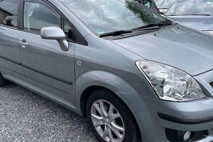 Toyota Verso 159.500 km 4.899 &euro; Hamburg 21073