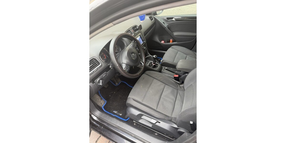 VW Golf VI 215.000 km 3.800 &euro; Berlin 10178