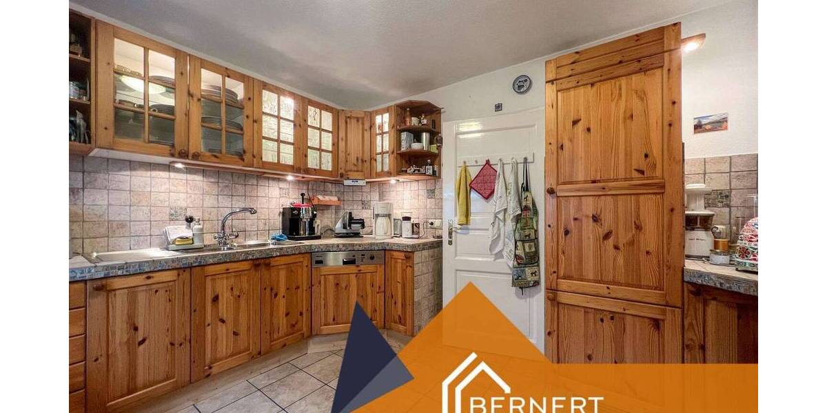 Einfamilienhaus Stockheim - 8 Zimmer, 240 m&sup2;, 319.000&euro; | Angebot:25800366