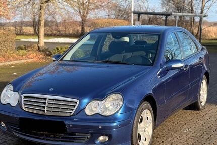 Mercedes-Benz C 200 334.876 km 2.490 &euro; Neustadt 31535