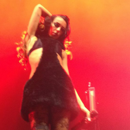 BETWEEN FRIENDS 19.11.2025 Melkweg