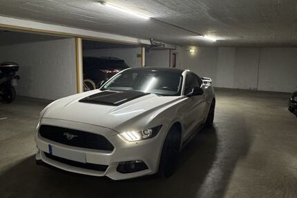 Ford Mustang 102.000 km 19.999 &euro; Haan 42781