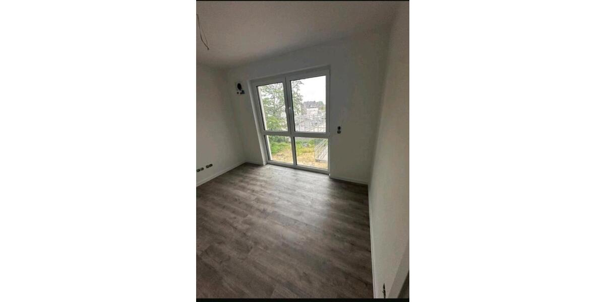Etagenwohnung Würselen - 5 Zimmer, 125 m&sup2;, 1.550&euro; | Angebot:24727023