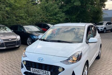 Hyundai i10 27.000 km 10.800 &euro; Neumalsch 76316