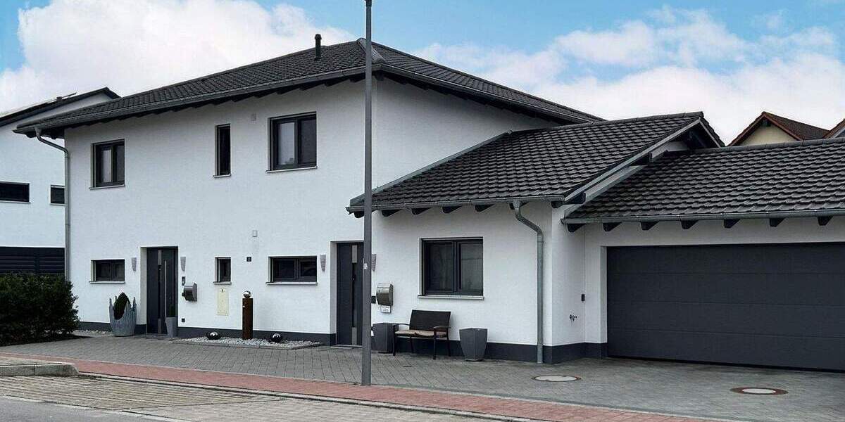 Einfamilienhaus Geiselhöring - 8 Zimmer, 244 m&sup2;, 750.000&euro; | Angebot:25668457