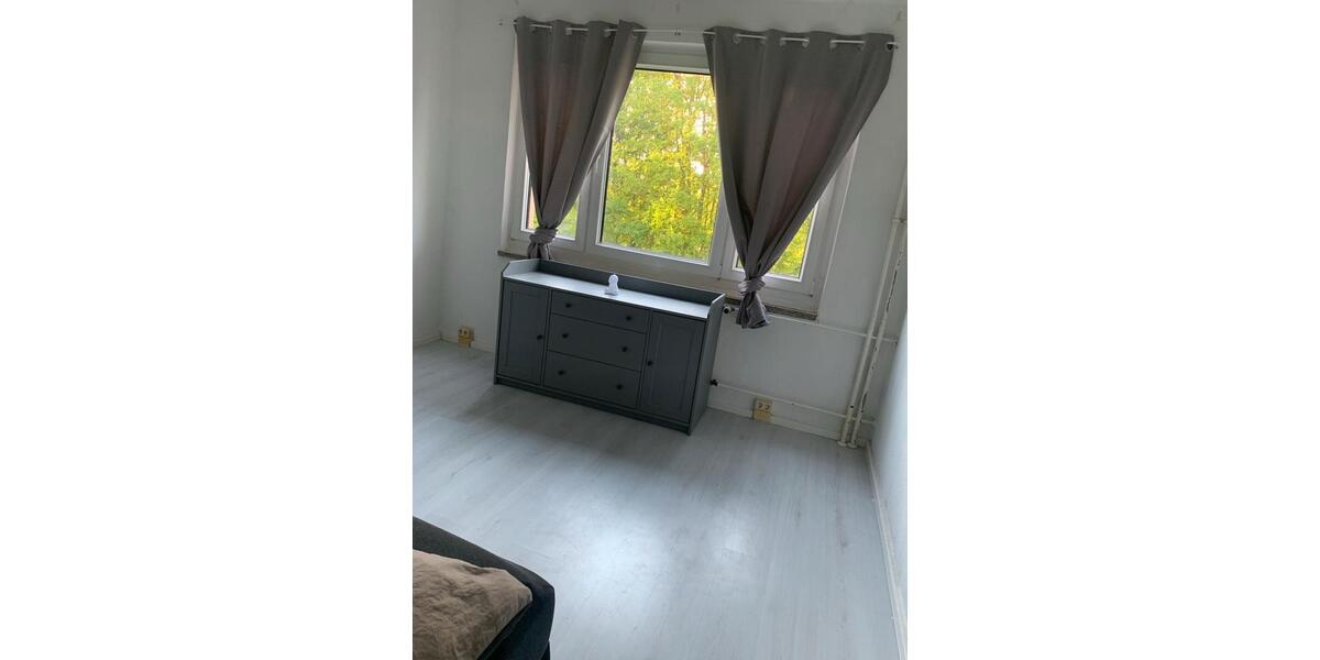 Etagenwohnung Möllenhagen - 2 Zimmer, 46 m&sup2;, 293&euro; | Angebot:26651738