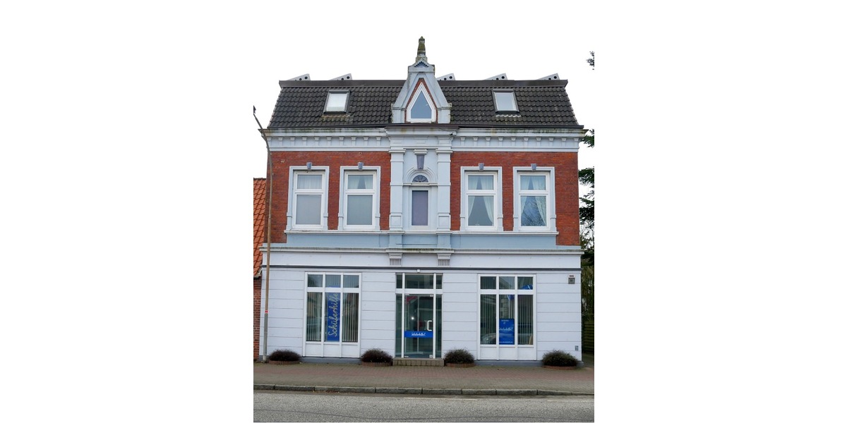 Historisches, gepflegtes Wohn- und Geschäftshaus über drei Etagen in 25709 Marne zu verkaufen. - Mehrfamilienhaus, Wohnhaus Marne | Angebot:14727432