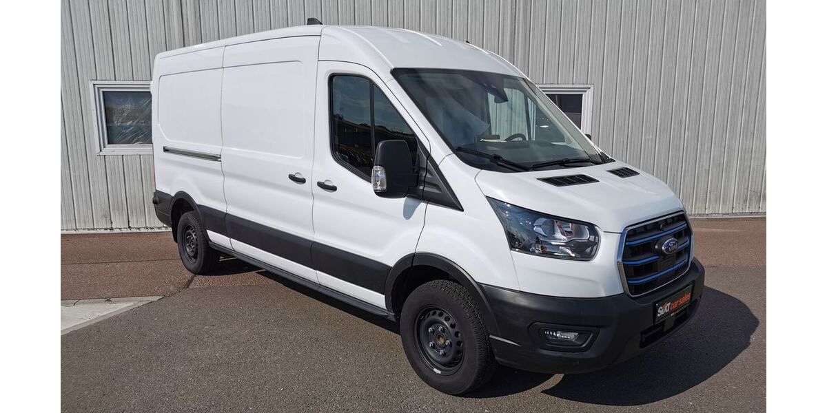 Ford Transit 84.389 km 27.990 &euro; Garching 85748