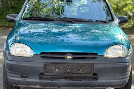Opel Corsa 78.000 km 2.500 &euro; Freiburg 79108