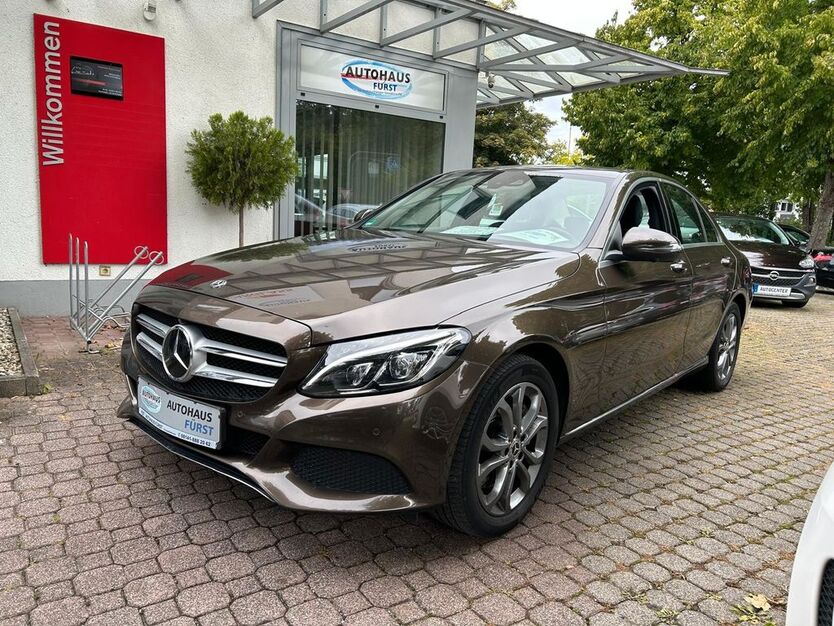 Mercedes-Benz C 250 129.700 km 22.800 € Fürstenfeldbruck (Kreisstadt MÜNCHEN) 82256