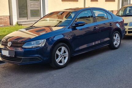 VW Jetta 170.000 km 6.950 € Duisburg 47055