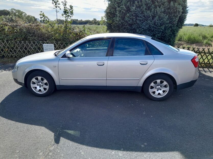 Audi A4 193.000 km 2.900 € Braunschweig 38112