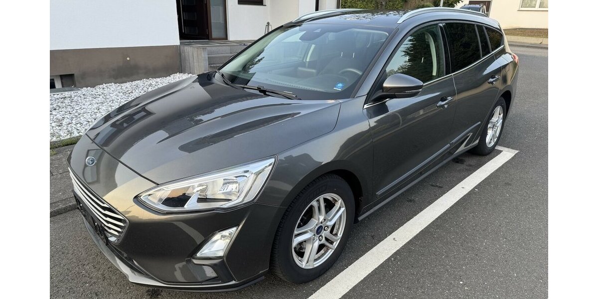Ford Focus Navi Temp. Sitzh. Spurh. CarPlay EURO6 1Hd 93.000 km 11.500 &euro; Erftstadt 50374