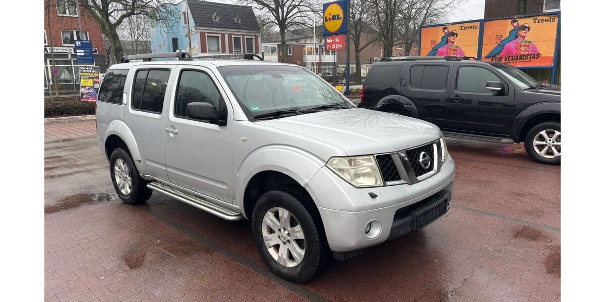Nissan Pathfinder 396.500 km 3.999 &euro; Hamburg 22045