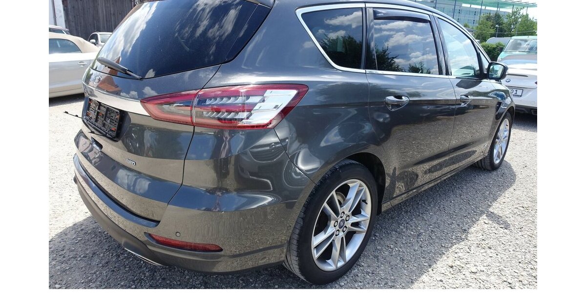Ford S-Max Titanium AWD Pano AHK 7 Sitze Kamera 8x Alu 156.400 km 15.950 &euro; Neumarkt/OPf 92318