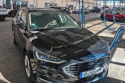 Ford Focus 129.500 km 10.999 &euro; Regensburg 93049