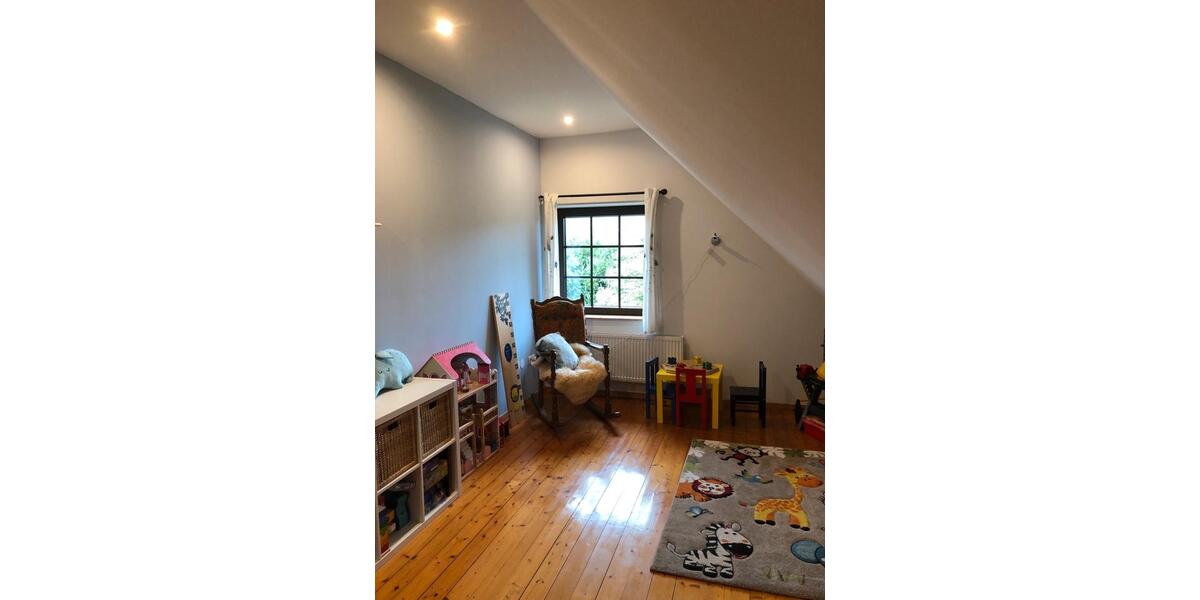 Einfamilienhaus Bedburg-Hau Hau - 7 Zimmer, 180 m&sup2;, 1.400&euro; | Angebot:25048632