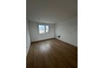 Erstbezug mit Balkon: Stilvolle 4-Zimmer-Wohnung NUR mit Wohnberechtigungsschein Stufe III