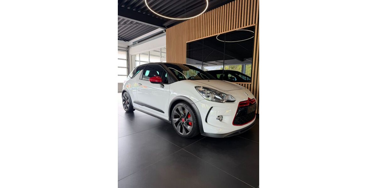 Citroen DS3 98.128 km 8.890 &euro; Düsseldorf 40549