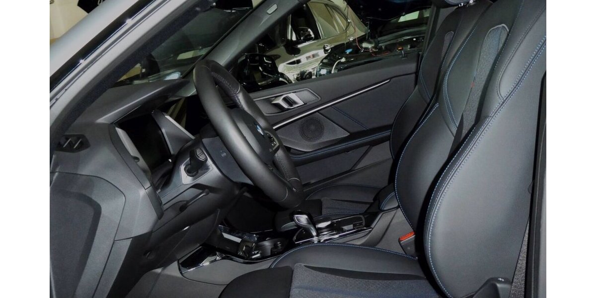 BMW 218 Gran Coupe i MSport HUD,Kamera,NP:57.170 17.000 km 28.590 &euro; Landshut 84030