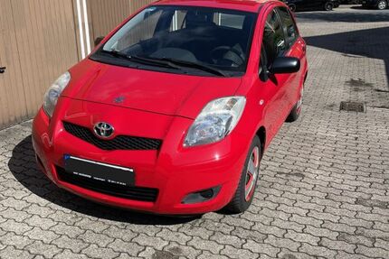 Toyota Yaris 132.400 km 4.500 &euro; Hameln 31787