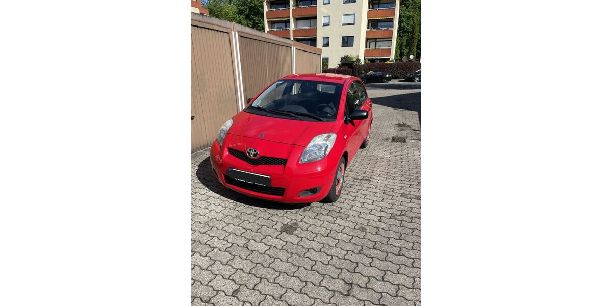Toyota Yaris 132.400 km 4.500 &euro; Hameln 31787