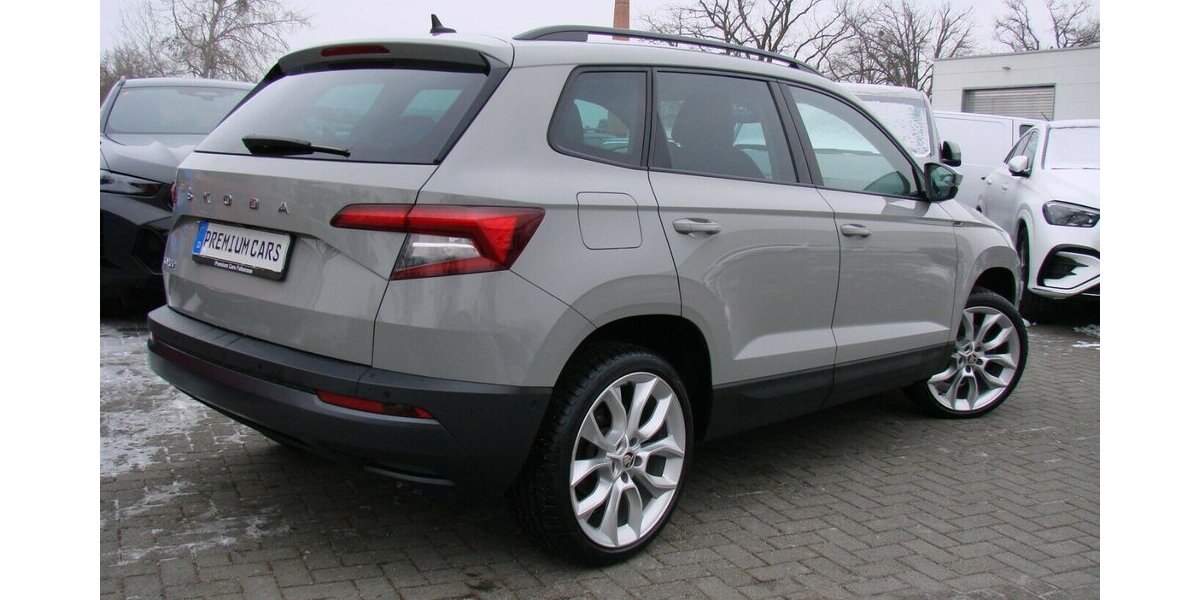 Skoda Karoq 1,5TSi Style ACC LED Kamera Family Paket II 32.882 km 24.980 &euro; Falkensee 14612