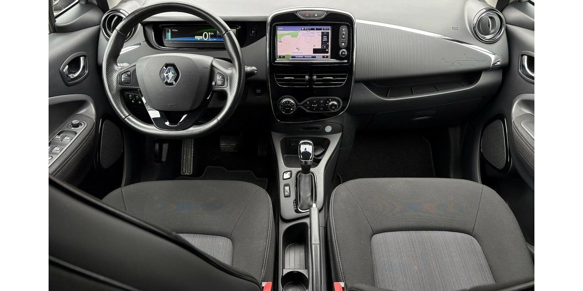 Renault ZOE Intens KEYLESS/TEMPOMAT/KAMERA/NAVI/KLIMA 97.952 km 6.590 &euro; Villingen-Schwenningen 78054