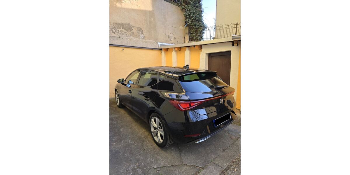 Seat Leon 39.400 km 21.300 &euro; Dresden 01309