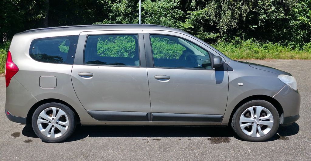 Dacia Lodgy 208.413 km 4.190 &euro; Stutensee 76297
