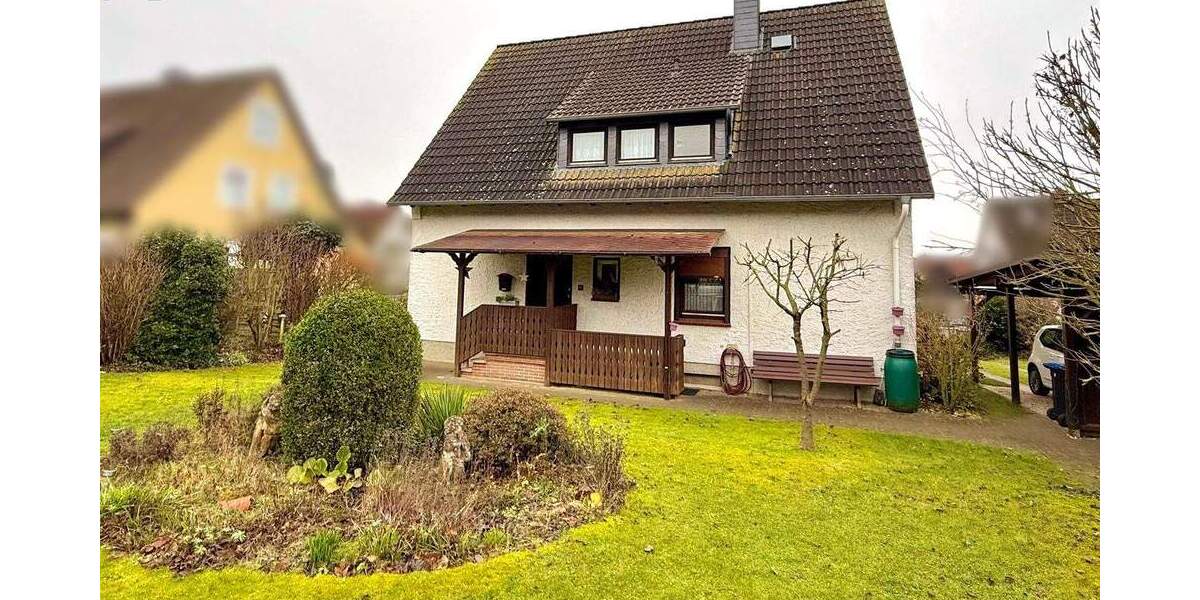 Vielseitiges Zweifamilienhaus mit Ausbaupotential in bevorzugtem Einbecker Viertel! 6 zimmer