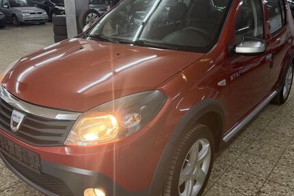 Dacia Sandero 115.000 km 3.797 &euro; Suhl 98528