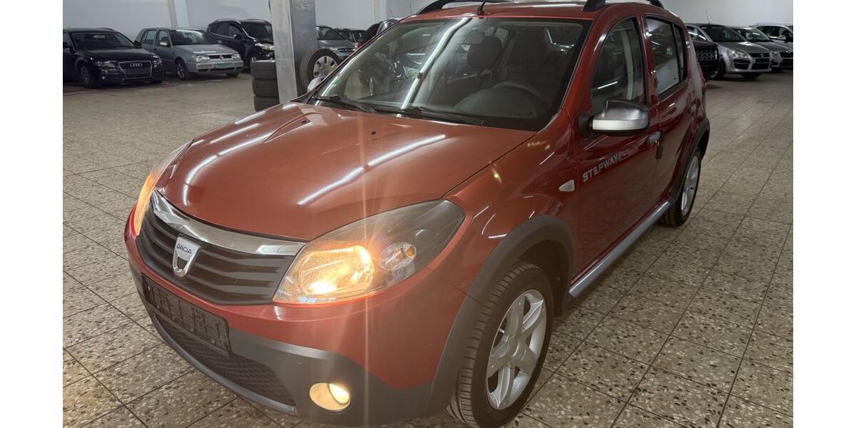 Dacia Sandero 115.000 km 3.797 &euro; Suhl 98528