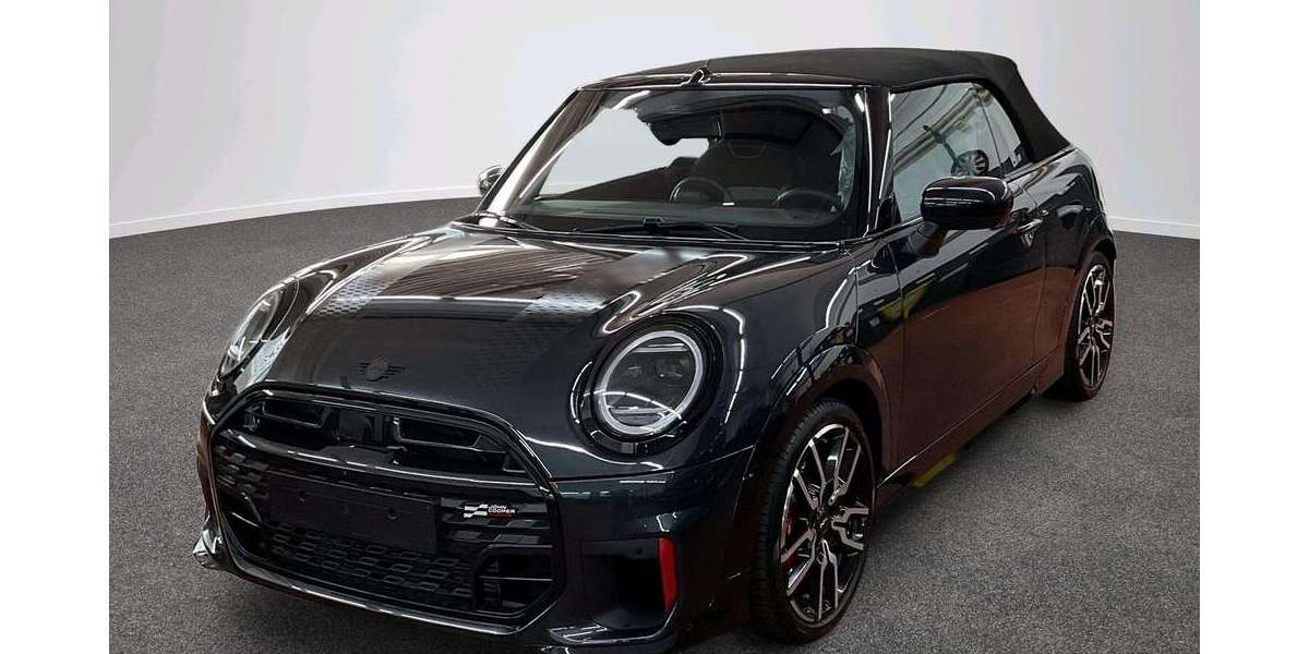 Mini John Cooper Works Cabrio 2.524 km 45.295 &euro; München 80788