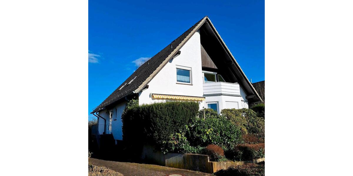 Dachgeschoßwohnung Bad Pyrmont - 3 Zimmer, 79 m&sup2;, 139.000&euro; | Angebot:26227935