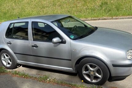 VW Golf 250.000 km 1.900 &euro; Bad urach 72574