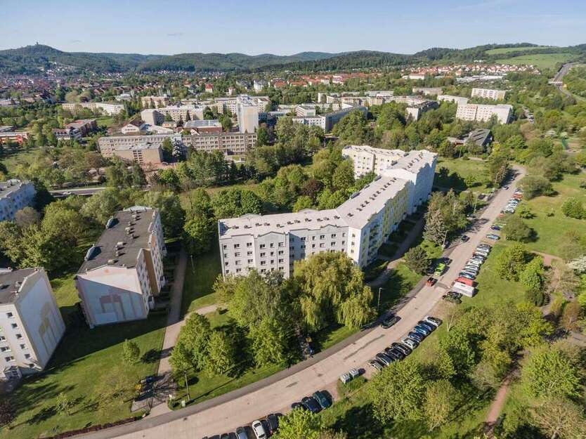 Wohnung zum Mieten in Eisenach 350 € 61.27 m²