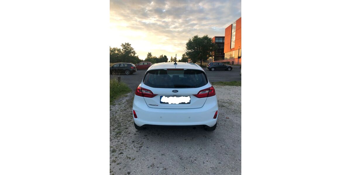 Ford Fiesta 130.542 km 8.000 &euro; Frankfurt am Main 60438