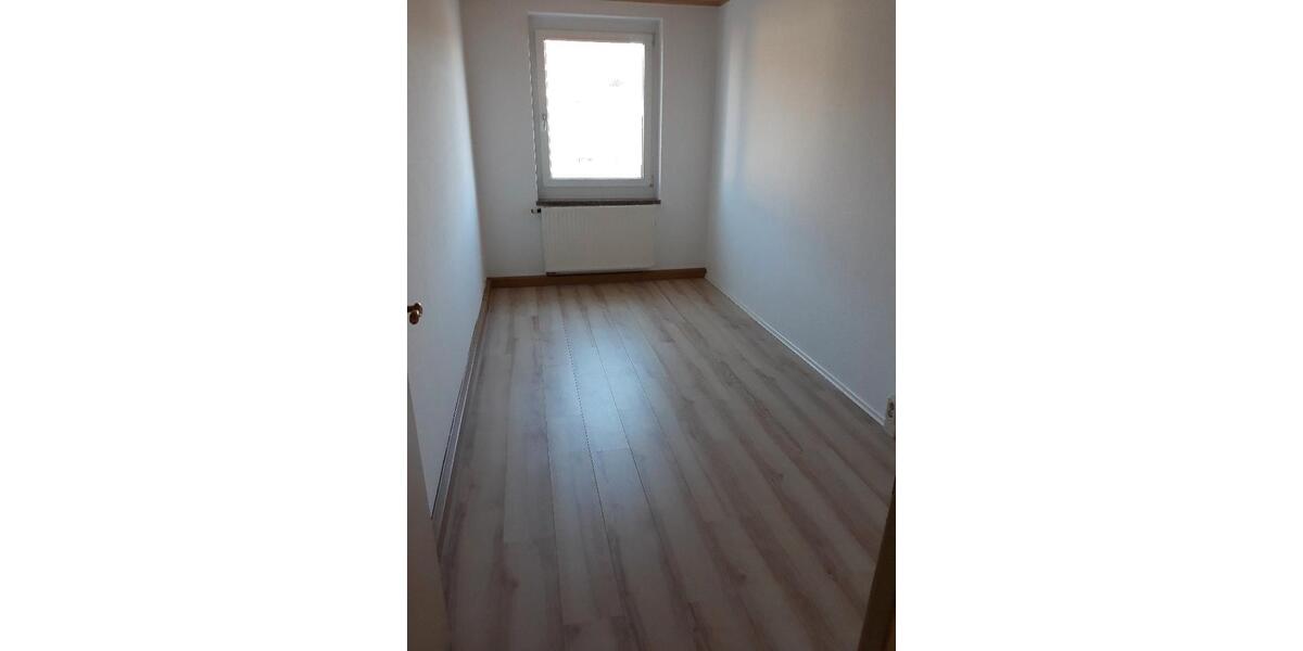 Etagenwohnung Bischofswerda - 3 Zimmer, 62 m&sup2;, 339&euro; | Angebot:26162995