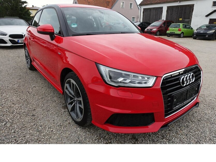 A1 sport 1,8TFSI Bi-Xenon S-tronic S-line PDC 8xAl