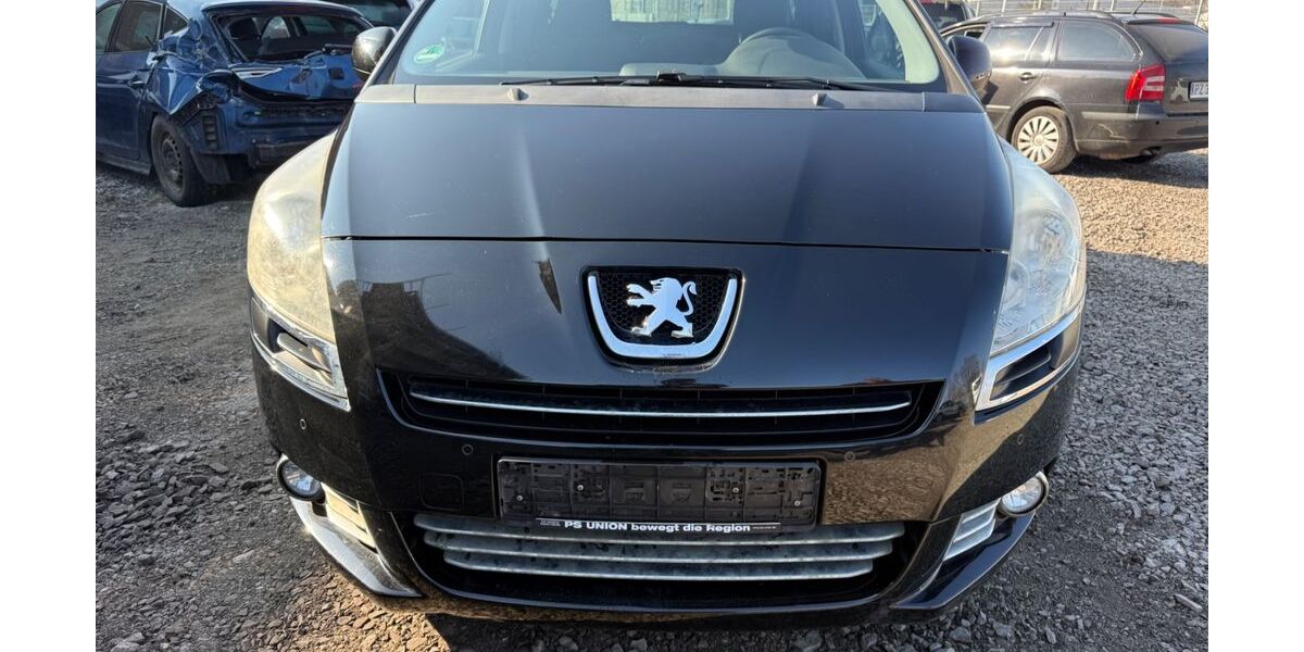Peugeot 5008 202.000 km 2.499 &euro; Halle 06132