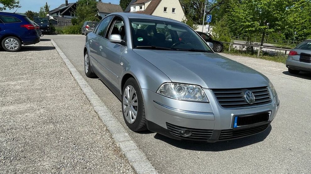 VW Passat 175.000 km 2.699 € Mindelheim 87719