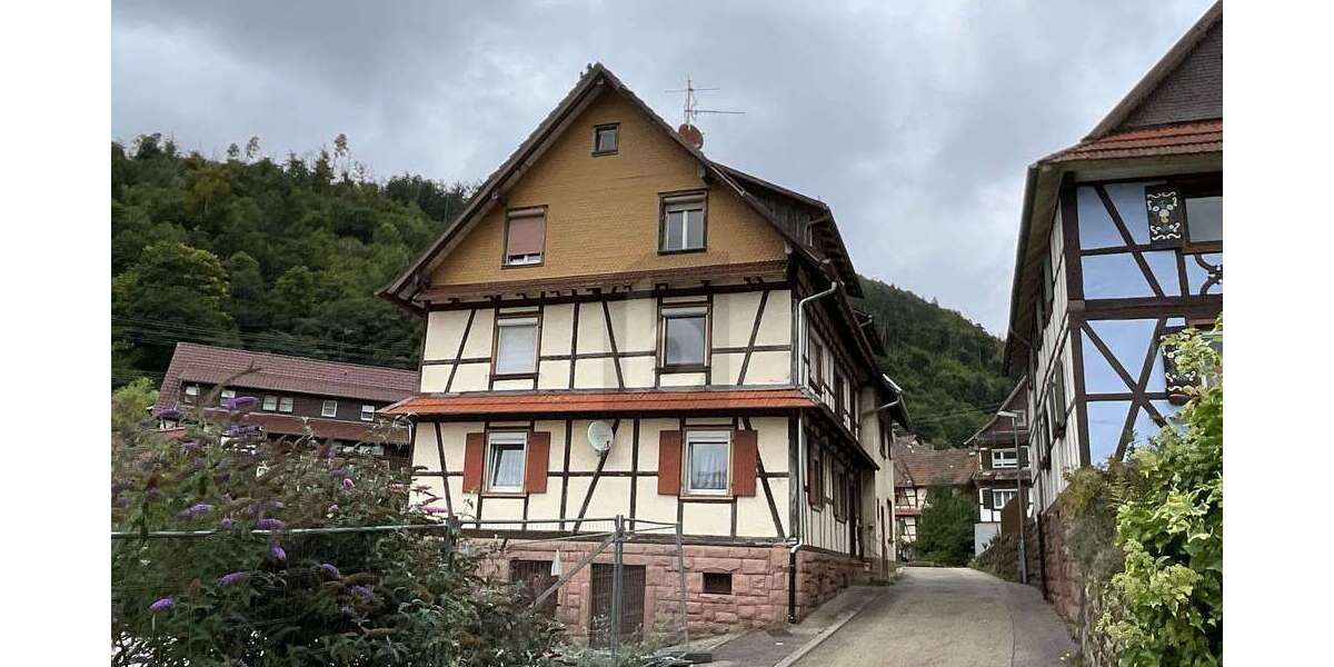 Einfamilienhaus Gernsbach - 16 Zimmer, 352 m&sup2;, 269.000&euro; | Angebot:26278232