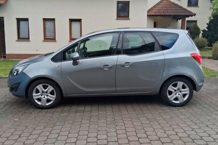 Opel Meriva 210.000 km 2.500 &euro; Stadtallendorf 35260